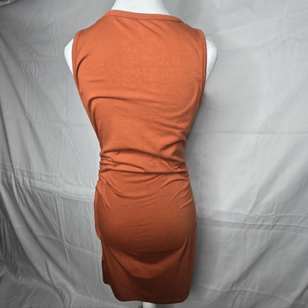 Medium Sleeveless Rust Dress Everyday Chic Rouched Bodycon Fall Minimalist - Picture 4 of 6
